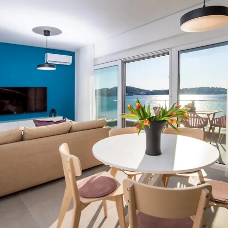 Villa Somnium Near Trogir, Pool&gym Rogoznica (Sibenik-Knin)