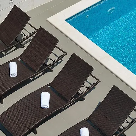 Somnium Near Trogir, Pool And Gym * Rogoznica (Sibenik-Knin)