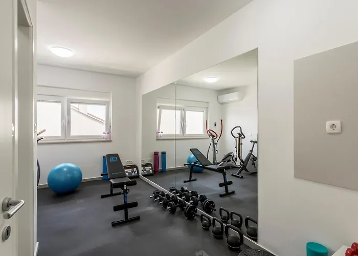 Somnium Near Trogir, Pool And Gym Villa *