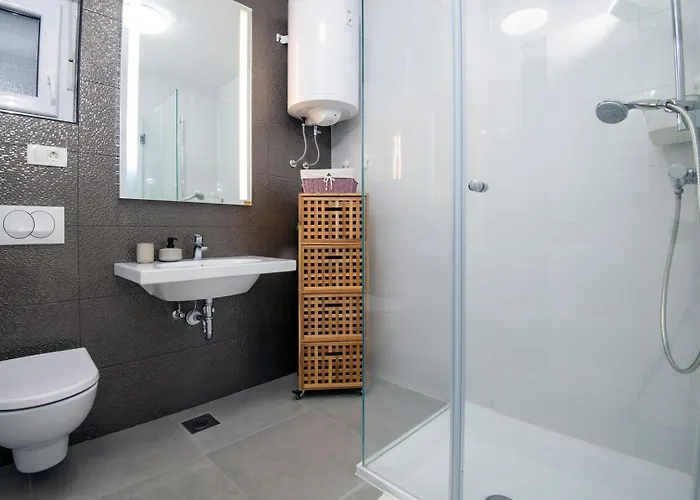 Villa Somnium Near Trogir, Pool And Gym *