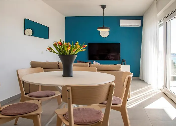 Somnium Near Trogir, Pool And Gym Rogoznica (Sibenik-Knin)