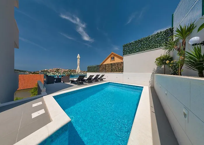 Somnium Near Trogir, Pool And Gym Villa